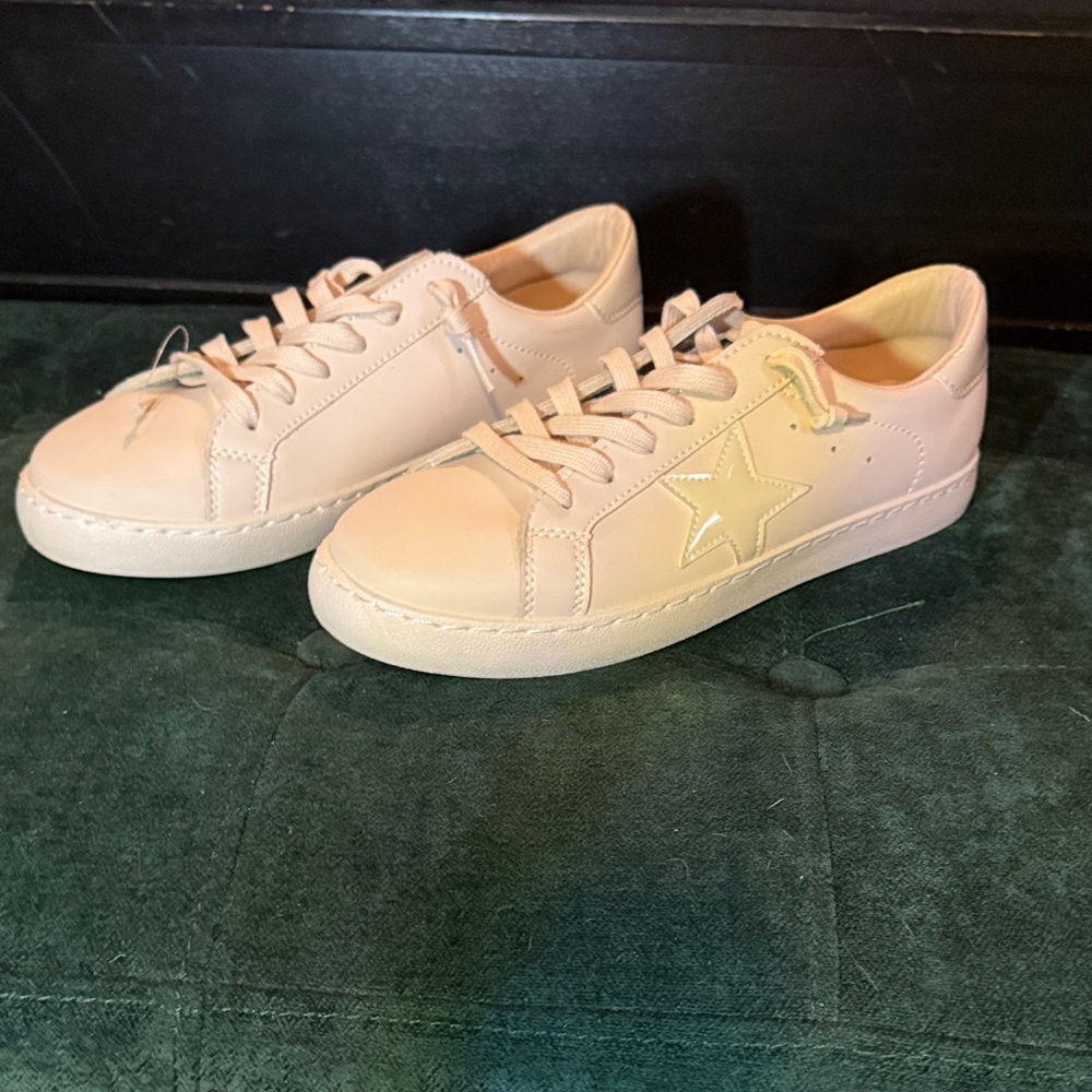 Vintage Havana Women's Cream Star Sneakers